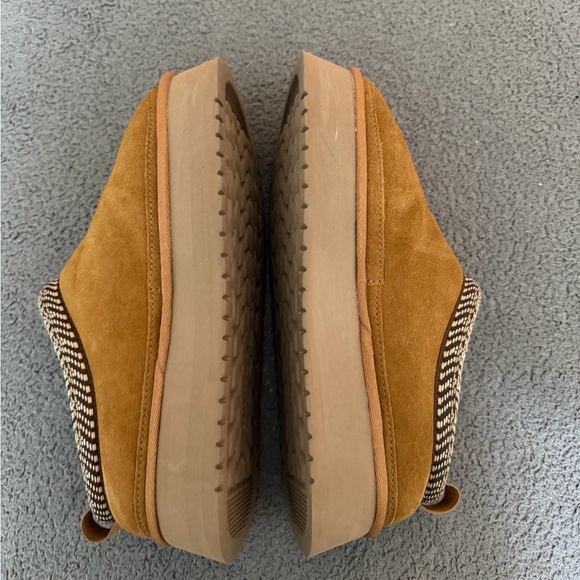 Women's Burree Platform Slipper - Koolaburra by UGG - Picture 5 of 7